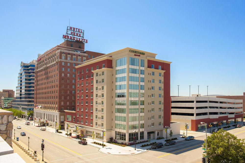 Hotel Courtyard Peoria Downtown Esterno foto